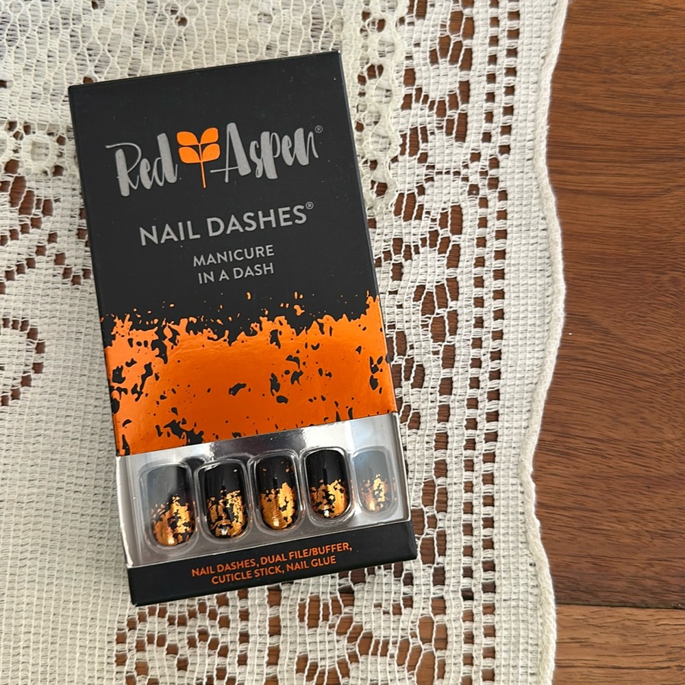 Red Aspen Nails